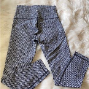 Lululemon Knit Pique Crop size 6